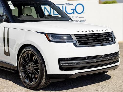 2025 Land Rover Range Rover P530 SE