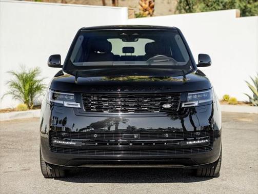2024 Land Rover Range Rover P530 SE