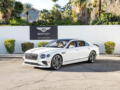 Glacier White 2025 Bentley Flying Spur Speed