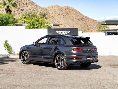 2022 Bentley Bentayga V8