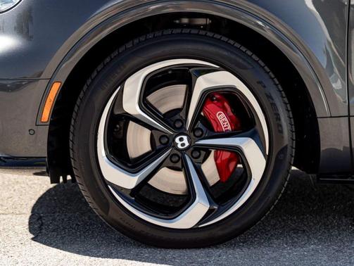 2022 Bentley Bentayga V8