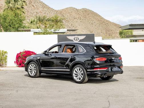 2022 Bentley Bentayga V8