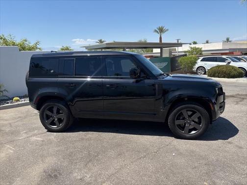 2024 Land Rover Defender 110 V8