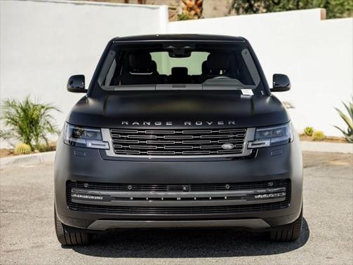 2025 Land Rover Range Rover P400 SE