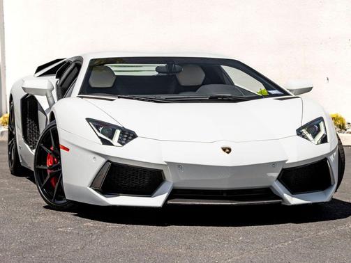 White 2014 Lamborghini Aventador LP700-4