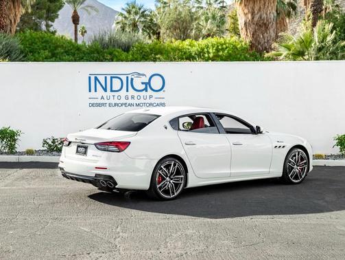 2023 Maserati Quattroporte Modena