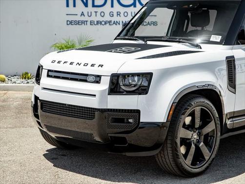 2025 Land Rover Defender 110 P500 X-Dynamic SE