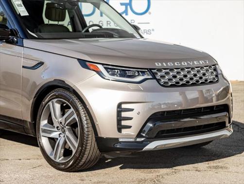 2025 Land Rover Discovery P360 Metropolitan Edition