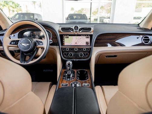 2023 Bentley Bentayga V8