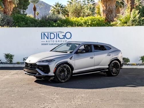 2025 Lamborghini Urus SE