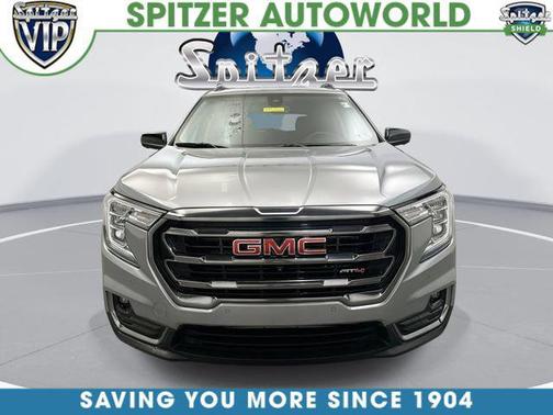 Sterling Metallic 2024 GMC Terrain AWD AT4