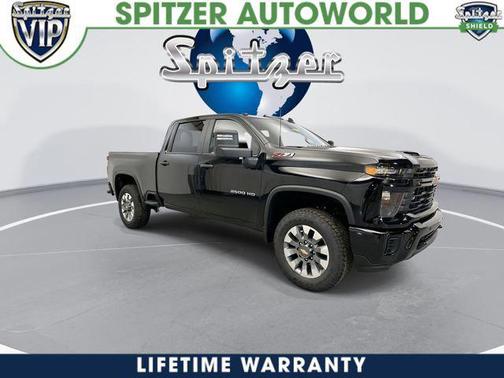 Black 2026 Chevrolet Silverado 2500 Custom