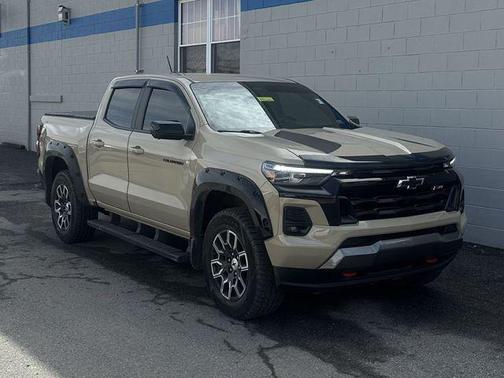Sand Dune Metallic 2023 Chevrolet Colorado Z71