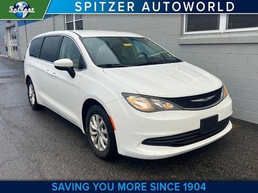 2017 Chrysler Pacifica Touring