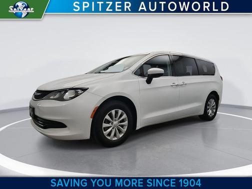 2017 Chrysler Pacifica Touring