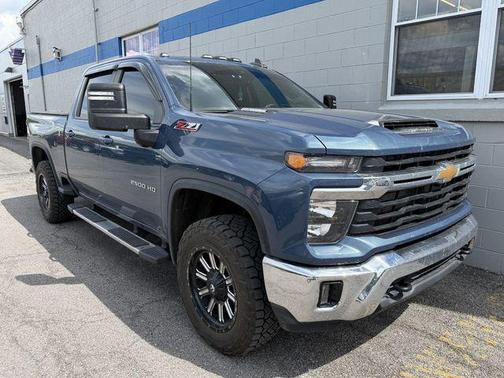 Lakeshore Blue Metallic 2024 Chevrolet Silverado 2500 LT