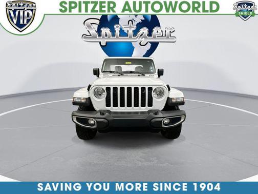 Bright White Clearcoat 2022 Jeep Gladiator Sport S