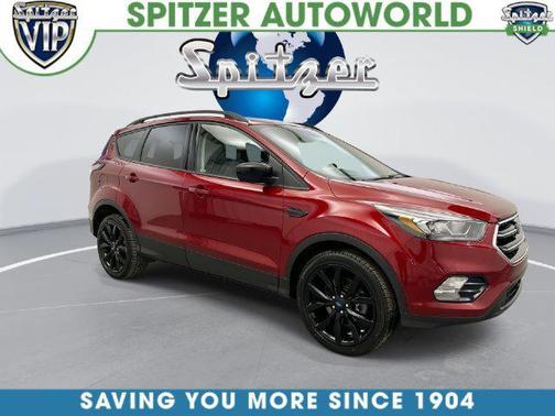 Ruby Red Metallic Tinted Clearcoat 2018 Ford Escape SE