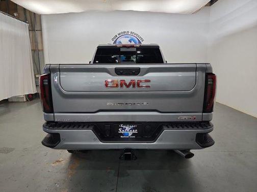 2025 GMC Sierra 2500 AT4