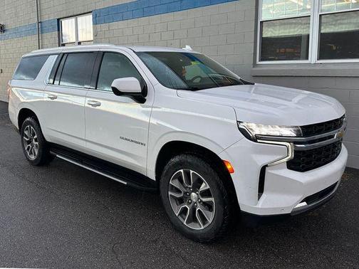 2023 Chevrolet Suburban LS