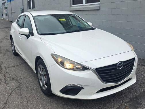 Snowflake White Pearl Mica 2016 Mazda Mazda3 i Sport