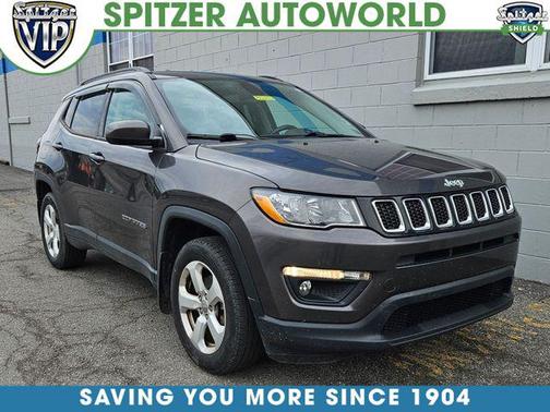 Granite Crystal Metallic Clearcoat 2018 Jeep Compass Latitude