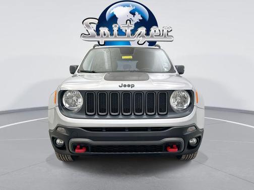 2017 Jeep Renegade Trailhawk