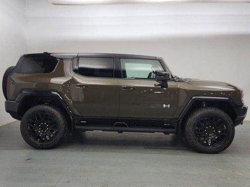 2025 GMC HUMMER EV SUV 2X