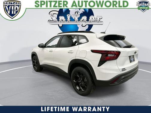 Summit White 2026 Chevrolet Trax LT