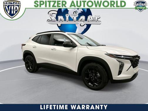 Summit White 2026 Chevrolet Trax LT