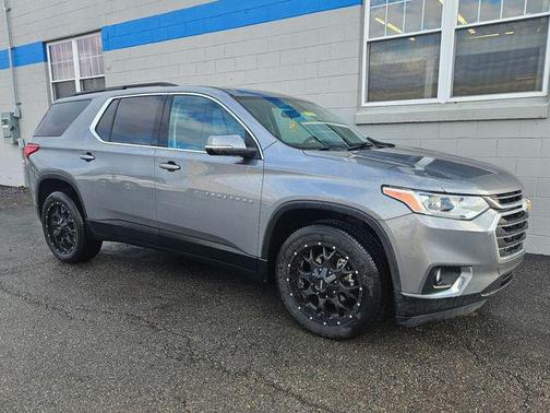 2021 Chevrolet Traverse LT Cloth