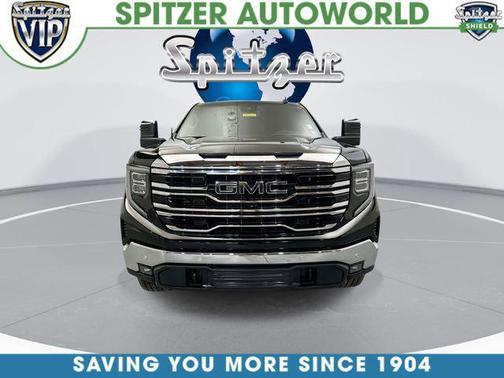 Onyx Black 2024 GMC Sierra 1500 SLT