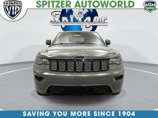 Sting-Gray Clearcoat 2019 Jeep Grand Cherokee Altitude