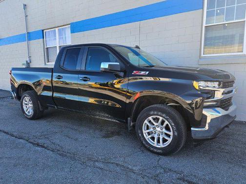 Black 2019 Chevrolet Silverado 1500 LT