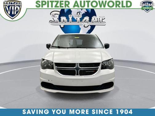 White Knuckle Clearcoat 2019 Dodge Grand Caravan SE
