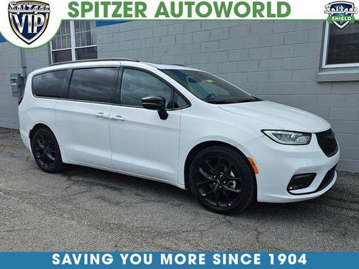 2025 Chrysler Pacifica Limited