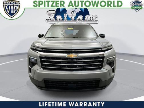 Sterling Gray Metallic 2026 Chevrolet Traverse LT