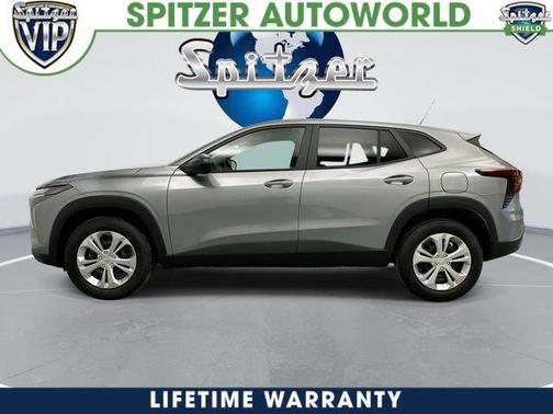 Sterling Gray Metallic 2026 Chevrolet Trax LS