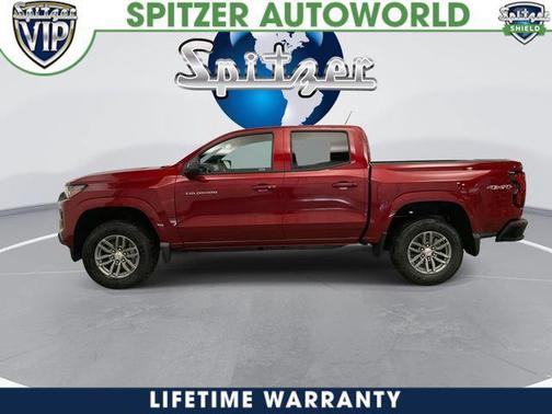 Radiant Red Tintcoat 2026 Chevrolet Colorado LT