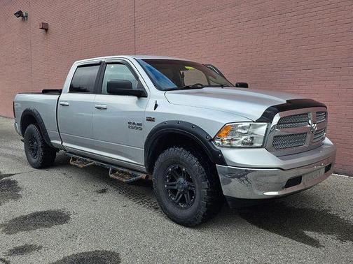 2019 RAM 1500 SLT