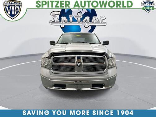 Bright Silver Metallic Clearcoat 2019 RAM 1500 SLT