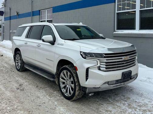 2022 Chevrolet Suburban 4WD High Country