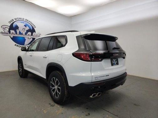 2025 GMC Acadia AWD AT4