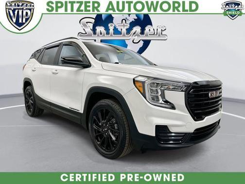 Summit White 2023 GMC Terrain SLE