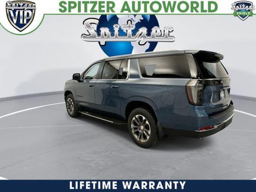 Lakeshore Blue Metallic 2026 Chevrolet Suburban LT
