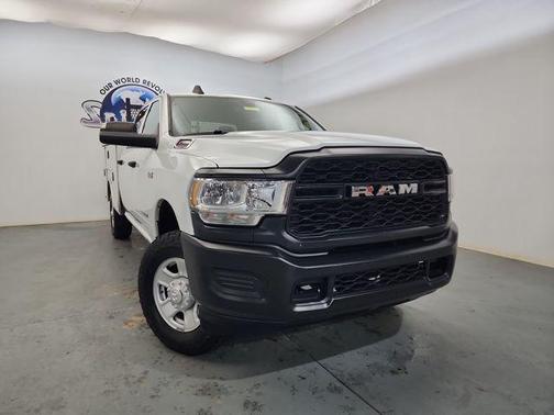 2021 RAM 2500 Tradesman Crew Cab 4x4 8' Box