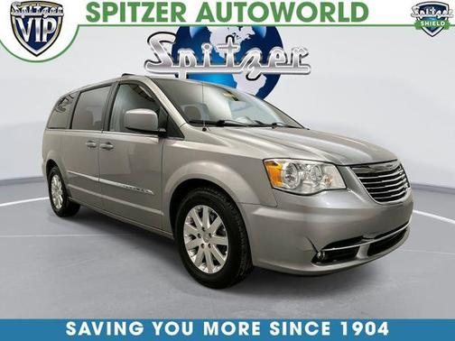 Billet Silver Metallic Clearcoat 2014 Chrysler Town & Country Touring