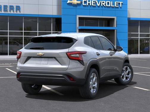 2025 Chevrolet Trax LS