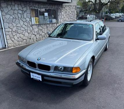 1997 BMW 740 740iL Sedan 4D