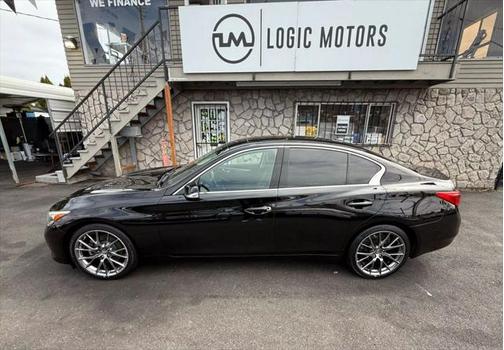 2015 INFINITI Q50 Premium